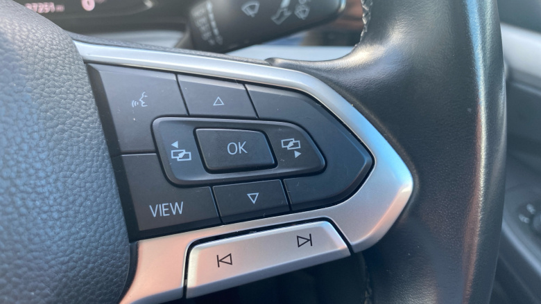 Volkswagen Golf 1.0 TSI Life 5dr Petrol Hatchback